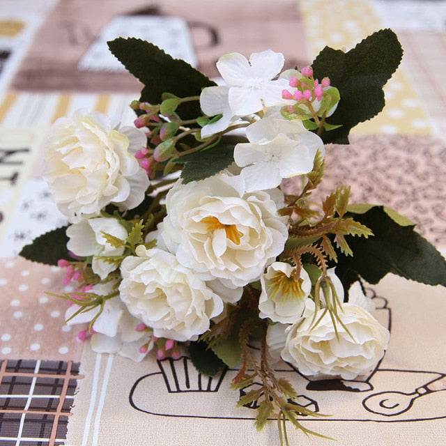 Vintage Silk Flower Bouquet Moderne Vases