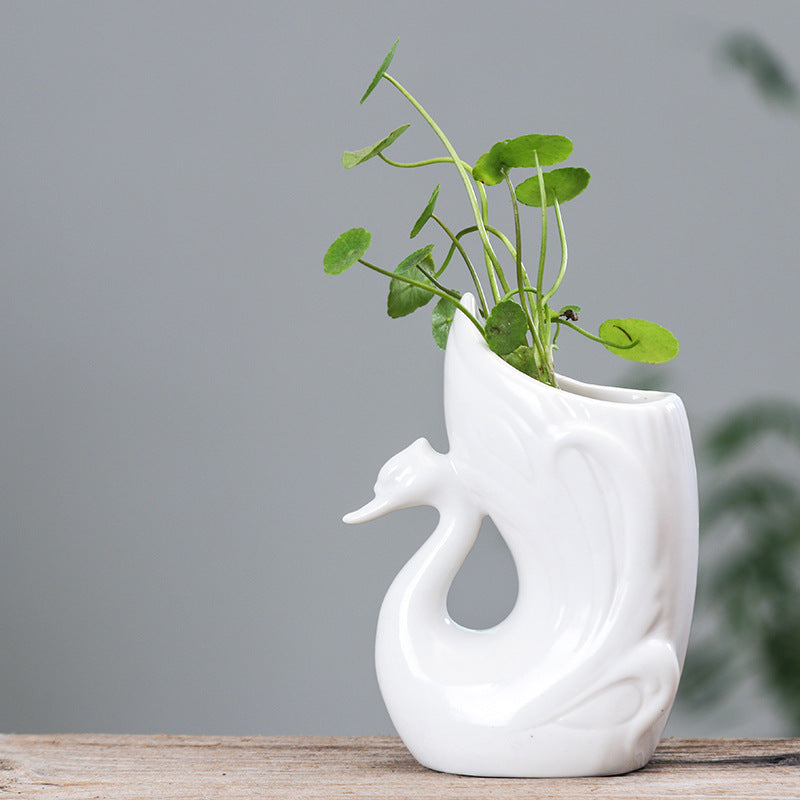 Horse and Swan Vases Moderne Vases