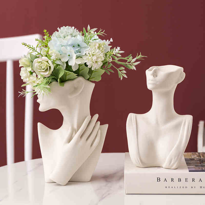 Feminine Silhouette Ceramic Vase Moderne Vases
