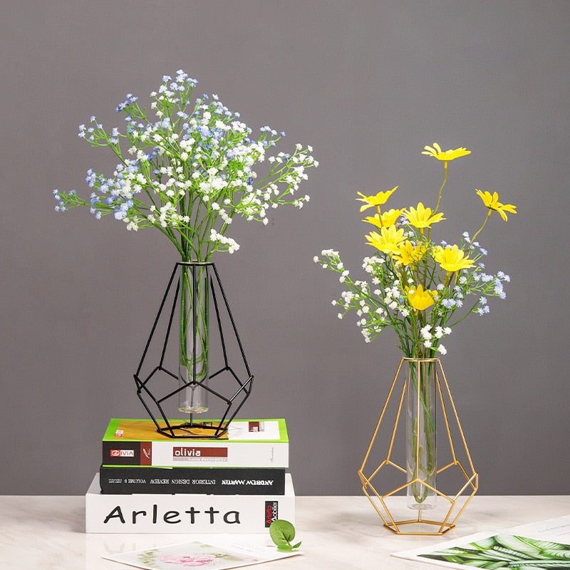 Nordic Glass and Metal Vases Moderne Vases