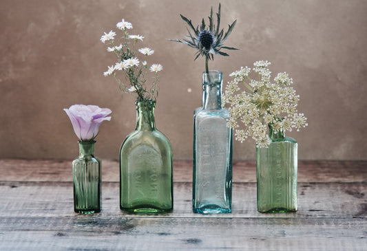 How to choose the right flowers for your vase: color, texture, shape, and size