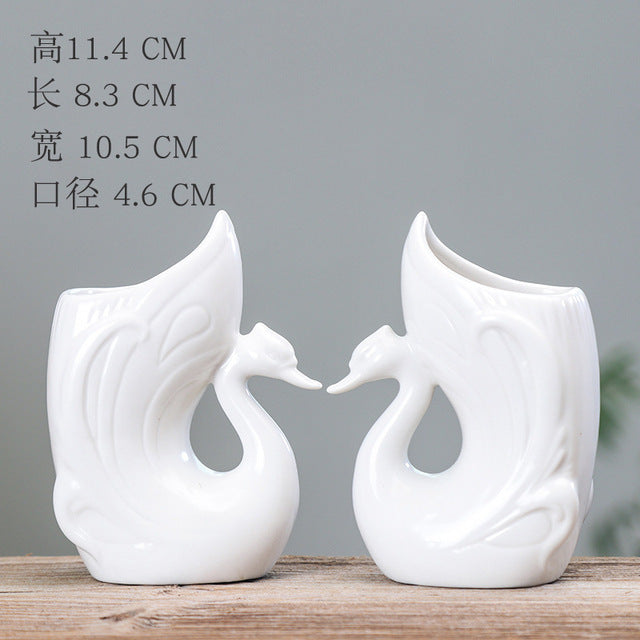 Horse and Swan Vases Moderne Vases