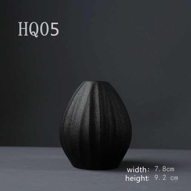 Modern Japanese Ceramic Vases Moderne Vases