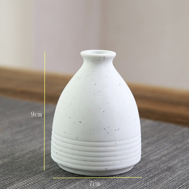 Modern Japanese Ceramic Vases Moderne Vases
